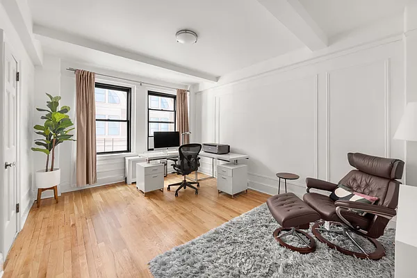 Rented by SERHANT. | media 10