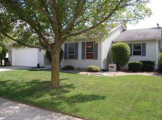 601 Maple Ave, Elburn, IL 60119