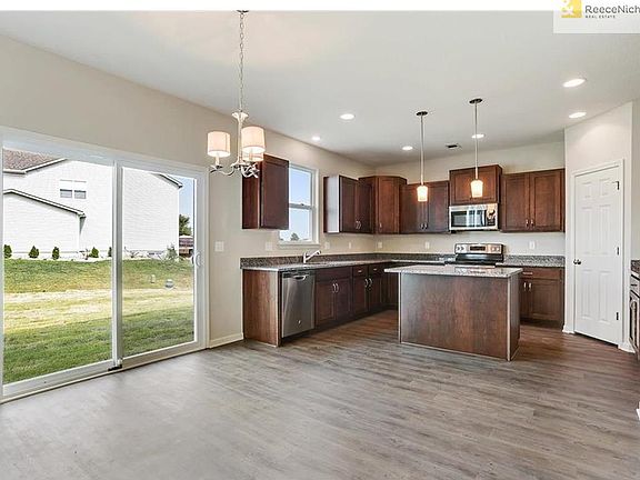 Simulated photos. Actual home may vary.