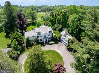 840 Golf View Rd, Moorestown, NJ 08057