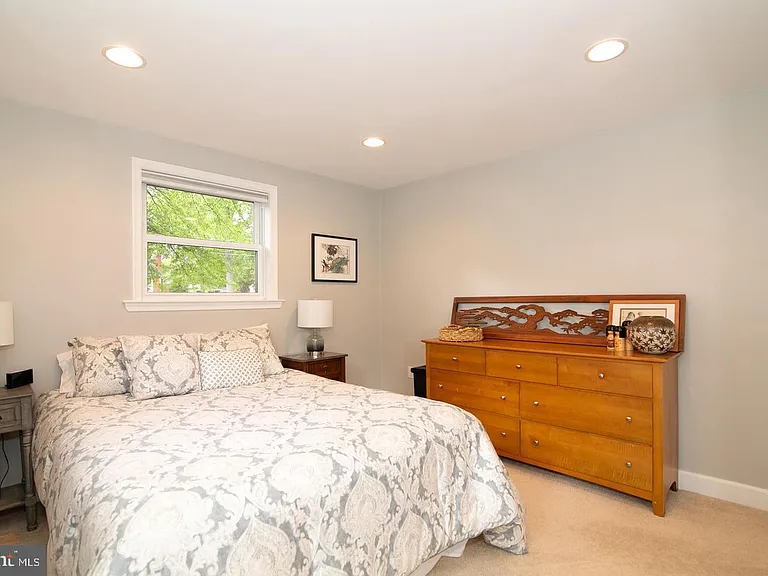 8411 Morey Ln — Photo 65