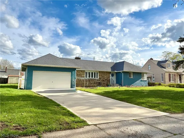 13300 Carpenter Rd, Garfield Heights, OH 44125