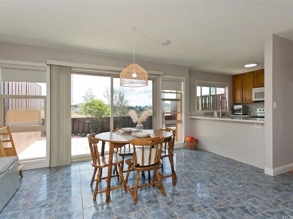 92-1335 Panana St APT 60, Kapolei, HI 96707