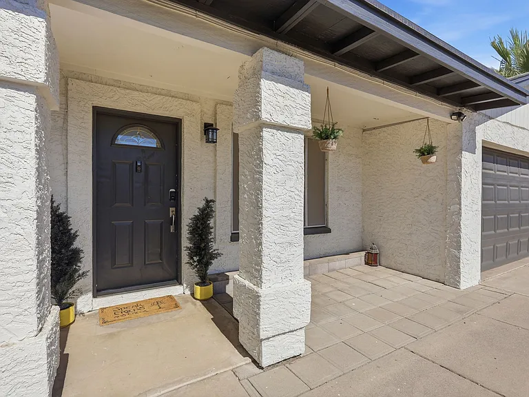 11610 N 41st Dr — Photo 40