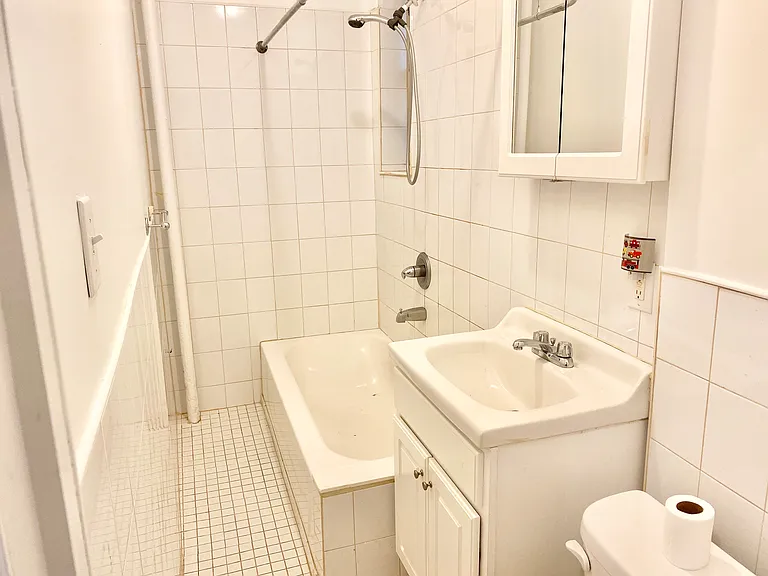 4313 9th Ave #6 — Photo 8
