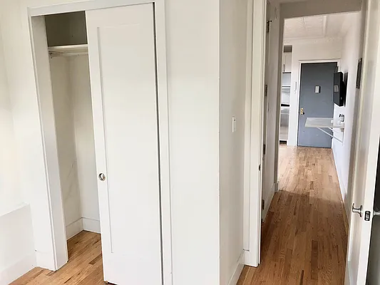 Rented by In Haus LLC | media 42