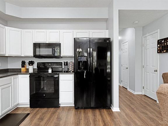 5th image of 6061 Marsh Cir