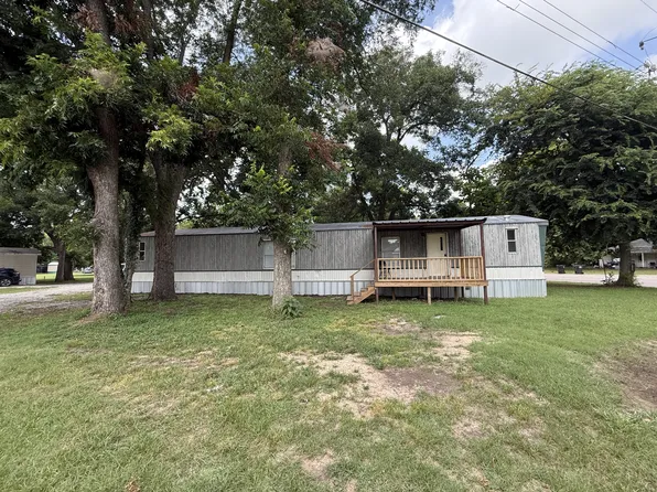 102 S 17th St APT F, Mannsville, OK 73447
