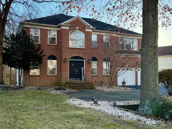 127 Disbrow Rd, Old Bridge, NJ 08857
