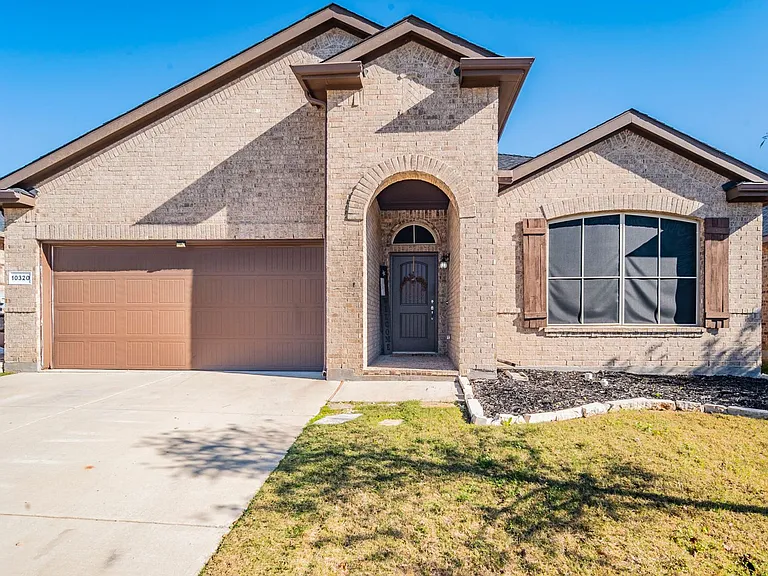 10320 Lastrup Dr — Photo 1