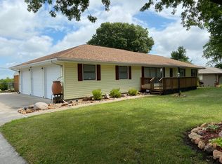6330 SW 21st Ter, Topeka, KS 66614