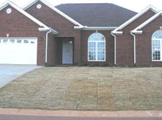 305 W Jackson Dr, Muscle Shoals, AL 35661