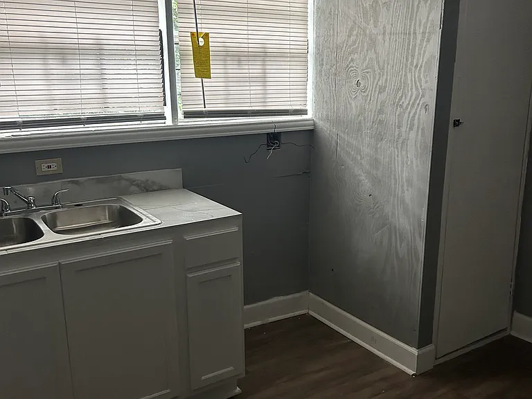 1507 Rondo St #1 — Photo 6