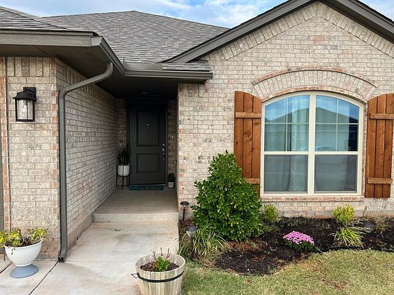 2nd image of 18224 Autumn Grove Dr