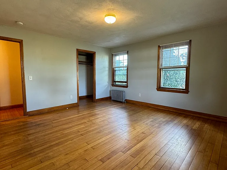 174 Russell St — Photo 17
