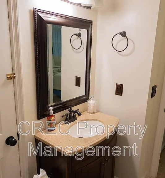 114 Queensbury Cir — Photo 16