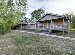 100 Rolling Gln, Springtown, TX 76082