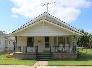 405 W 8th Ave, Hutchinson, KS 67501