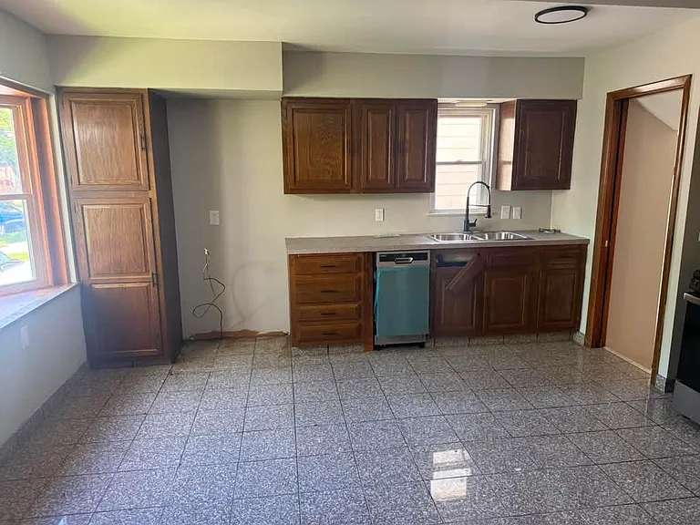 3816 Cullen Dr — Photo 3