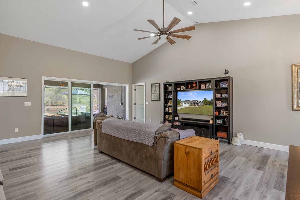 next background image