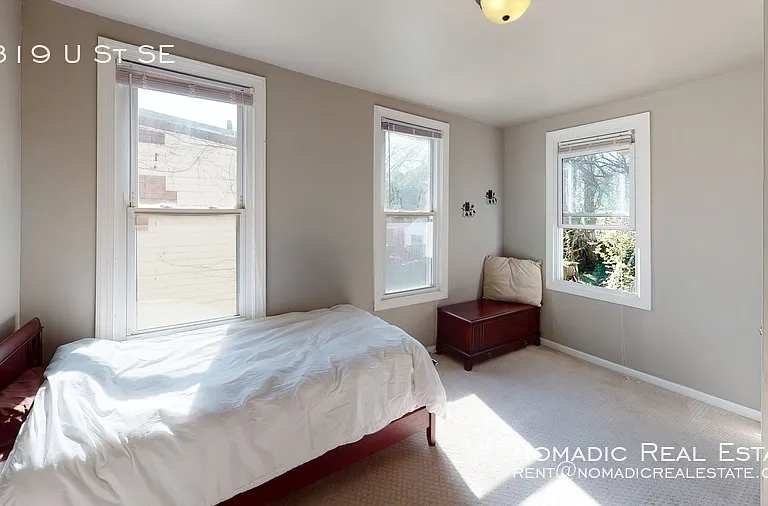 1319 U St SE — Photo 8