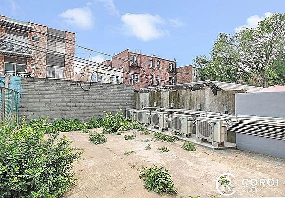 5th image of 33-31 102nd St #Ground1