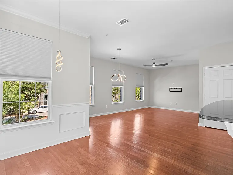 2798 Howard Ave #G — Photo 13
