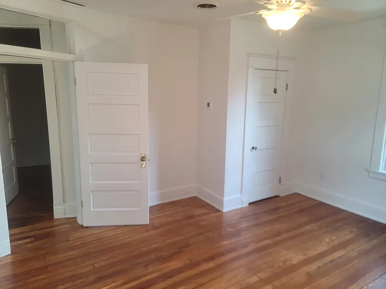 3207 Woodrow Ave — Photo 15