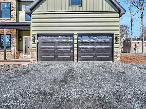 3rd image of 62 Maple St