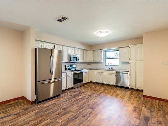 2nd image of 2138 Poinciana Dr