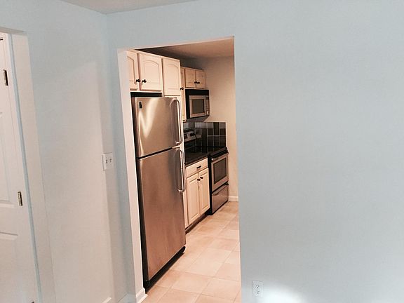 5th image of 3105 N 25th St #3105