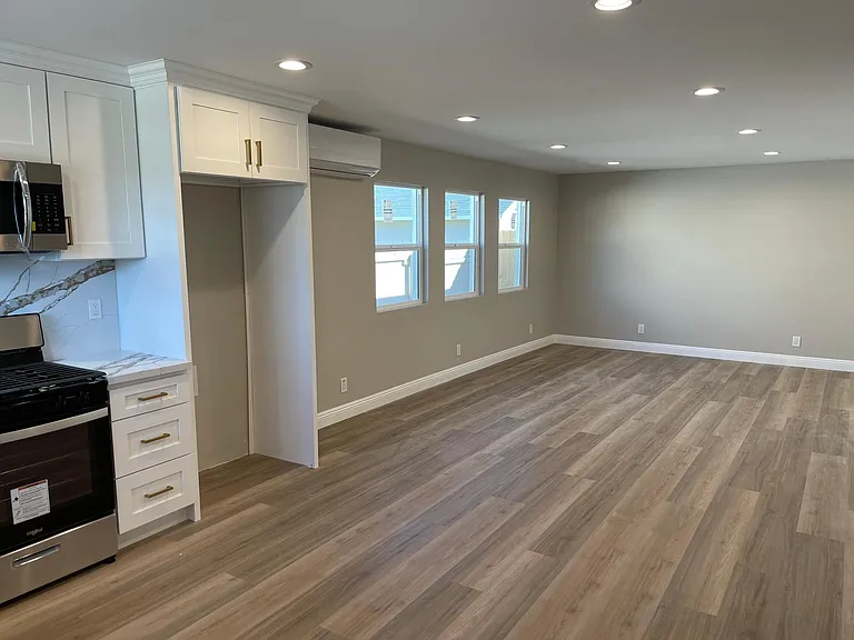 263 Olive St — Photo 5