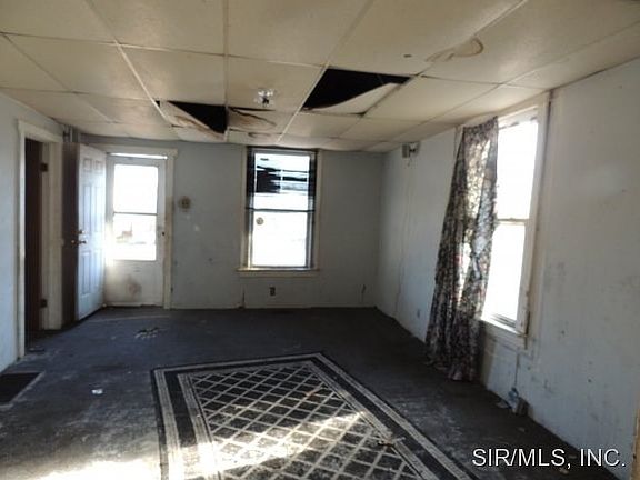 3rd image of 2411 Bryan Ave