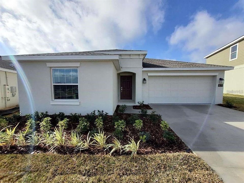 1st image of 833 Arrow Pointe Pl