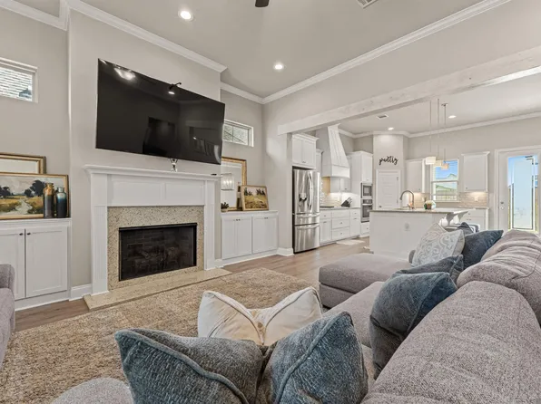 5159 Black River Rd, Darrow, LA 70725