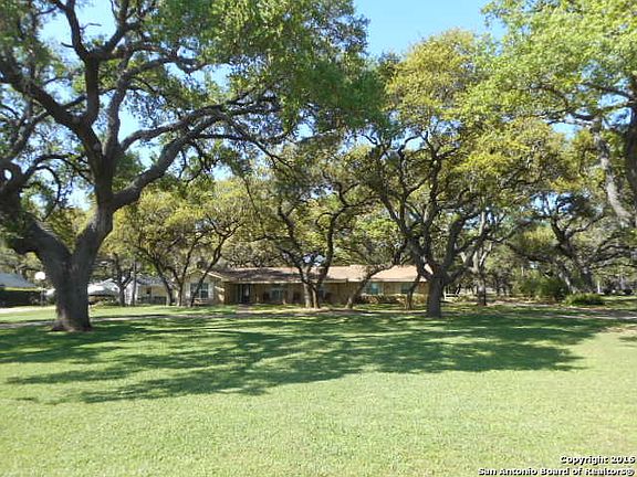 2nd image of 2031 Yosemite St