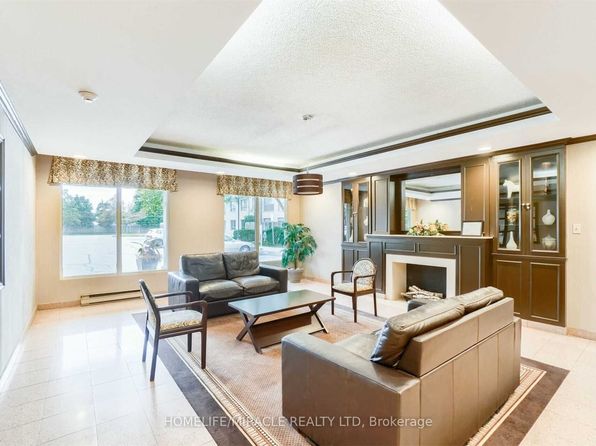 8351 McLaughlin Rd S #426, Brampton, ON L6Y 4H8