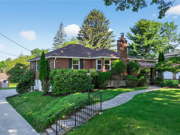 9311 David Dr, Pittsburgh, PA 15237