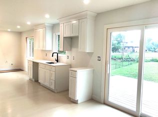 (Undisclosed Address), Mooresville, IN 46158
