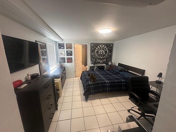 3rd image of 2225 14th Ave N #2