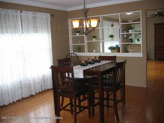 2nd image of 1912 Cherryvale Ct