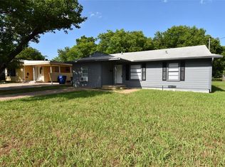 209 N Colbert St, Sherman, TX 75090