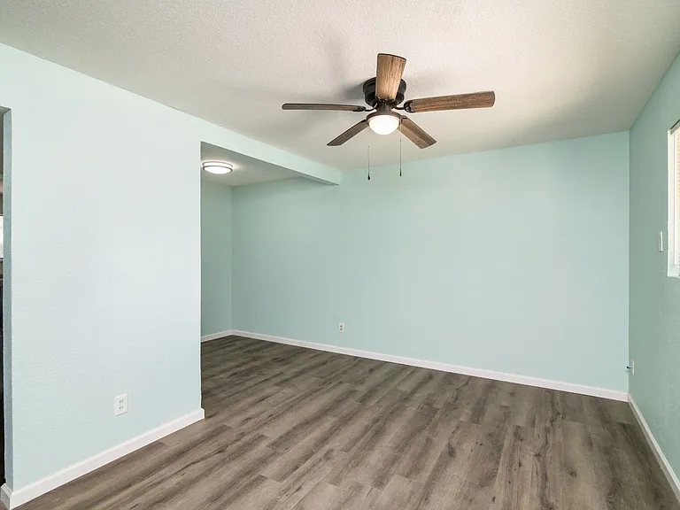 811 S Mesquite St #1-12 — Photo 7