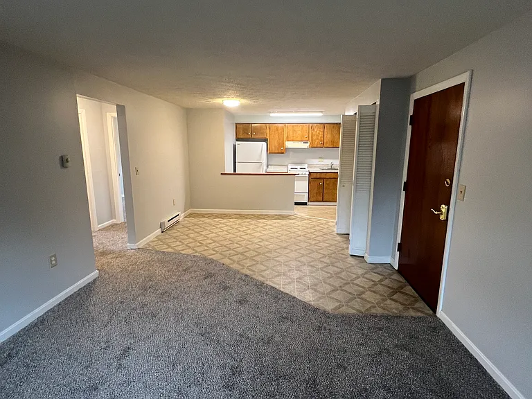 25 Ernest Ave #8 — Photo 2