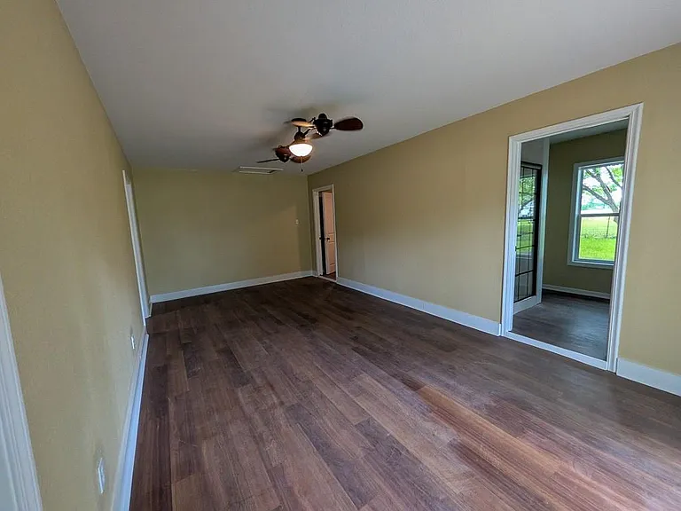 1139 County Road 403 — Photo 10