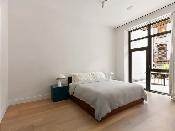 45 Great Jones Street image 5 of 10