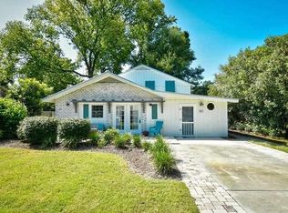 631 Sparrow Dr, Surfside Beach, SC 29575