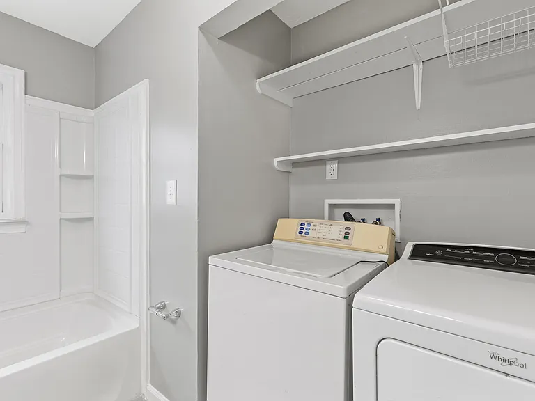 328 Harvard Dr — Photo 12