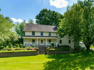 212 S Cadda Rd, Long Grove, IA 52756