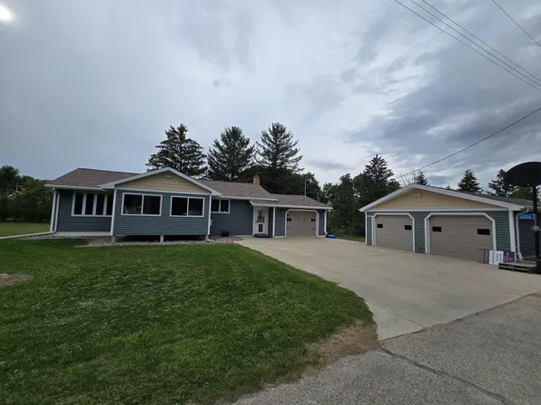 12202 Mill Pl, Kiel, WI 53042